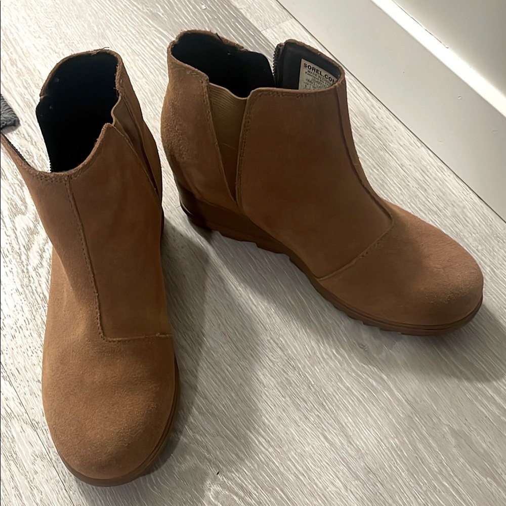 Sorel Tan Ankle Booties